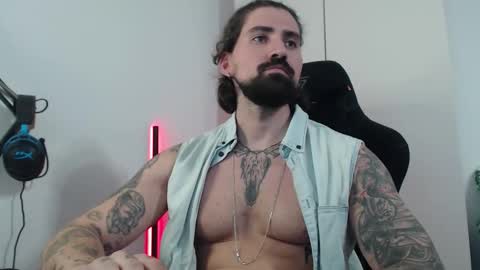 Snapshot of mateohalifa chatting on 10/06/25, 02:03 mateohalifa online show from 10/06/25, 02:03