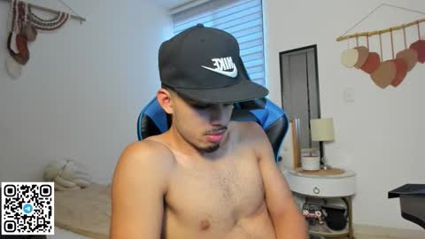 Snapshot of mateoleone chatting on 12/16/25, 08:03 Matt online show from 12/16/25, 08:03