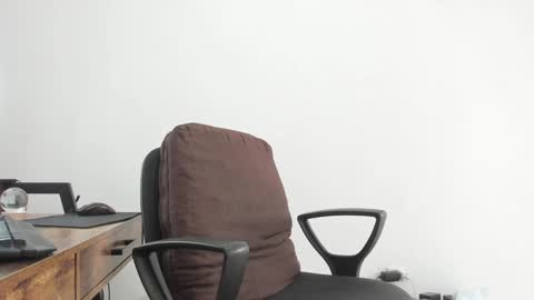 Matheus     online show from 02/04/25, 07:22