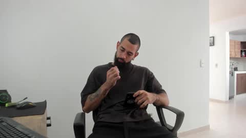 Matheus     online show from 09/16/25, 02:40