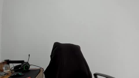 Matheus     online show from 11/19/25, 03:12