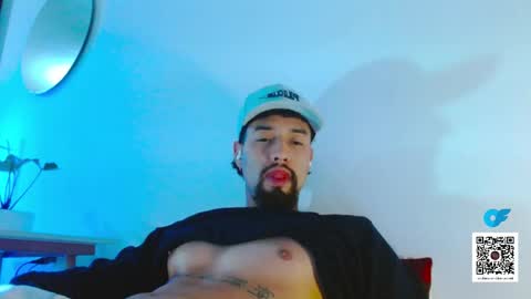 STRURIBE ON INSTAGRAM online show from 10/28/25, 07:12