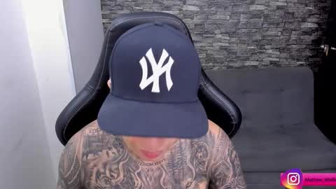 Snapshot of mathew_wolf4 chatting on 12/16/25, 08:36 Mathew Independent model online show from 12/16/25, 08:36