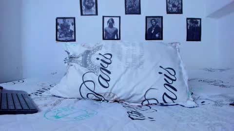 Teo online show from 10/11/25, 02:04