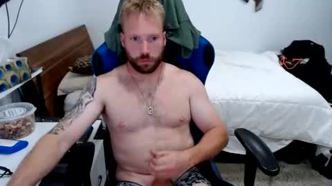 Snapshot of mathieu6606 chatting on 07/18/26, 04:05 Math online show from 07/18/26, 04:05