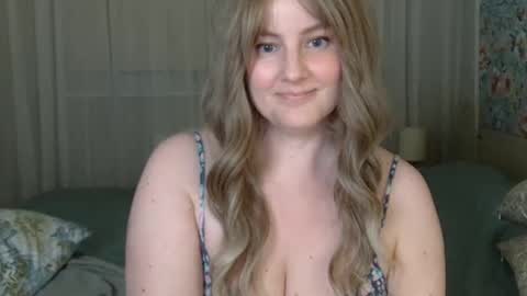 mathilde_solveig online show from 12/30/24, 06:38