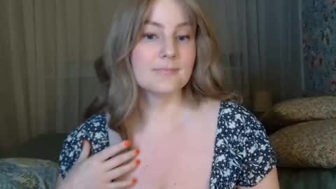 mathilde_solveig online show from 12/31/24, 06:35