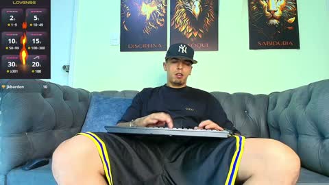 Snapshot of matias_costa chatting on 02/06/25, 11:15  MATIAS COSTA  online show from 02/06/25, 11:15