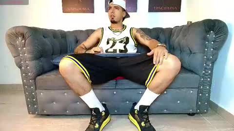 Snapshot of matias_costa chatting on 10/30/25, 01:01 MATIAS COSTA online show from 10/30/25, 01:01