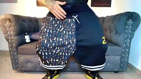 Snapshot of matias_costa chatting on 11/06/25, 03:02 MATIAS COSTA online show from 11/06/25, 03:02