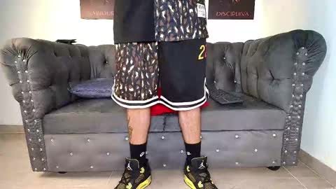 Snapshot of matias_costa chatting on 11/11/25, 08:42 MATIAS COSTA online show from 11/11/25, 08:42