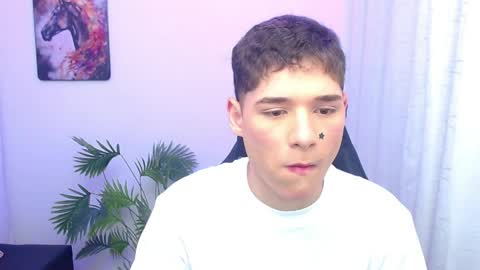 Snapshot of matiii18 chatting on 04/24/26, 01:35 Mati online show from 04/24/26, 01:35