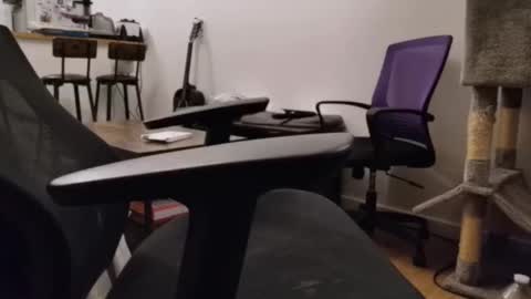 matissescapeparis online show from 01/13/25, 06:59