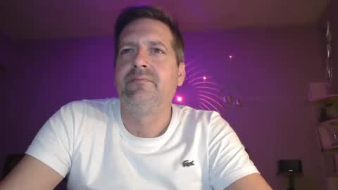 Snapshot of matrike1 chatting on 03/06/26, 09:33 matrike1 online show from 03/06/26, 09:33