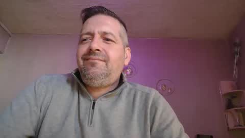 Snapshot of matrike1 chatting on 03/31/26, 04:18 matrike1 online show from 03/31/26, 04:18