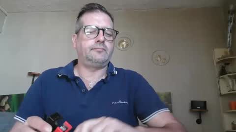Snapshot of matrike1 chatting on 04/06/26, 01:01 matrike1 online show from 04/06/26, 01:01