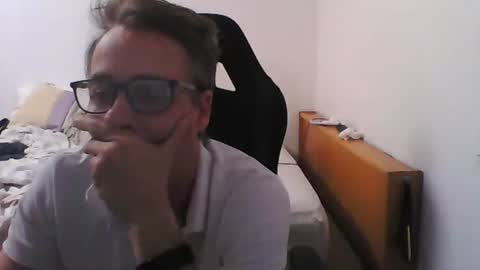 Snapshot of matrixmad chatting on 10/03/25, 06:49 matrixmad online show from 10/03/25, 06:49