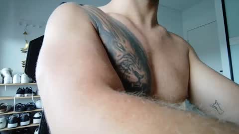 Snapshot of matt89aus chatting on 12/21/24, 02:19 MRD online show from 12/21/24, 02:19