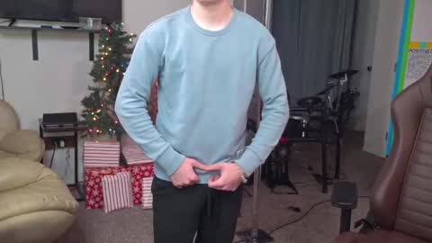 Snapshot of mattcashxxx chatting on 12/30/24, 02:09 Matt Cash online show from 12/30/24, 02:09