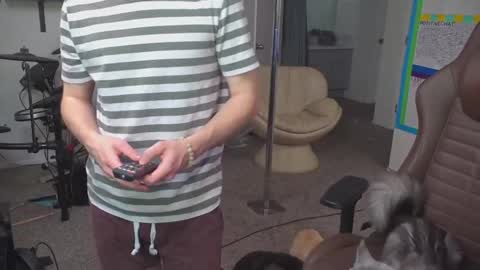 Snapshot of mattcashxxx chatting on 01/12/25, 02:14 Matt Cash online show from 01/12/25, 02:14