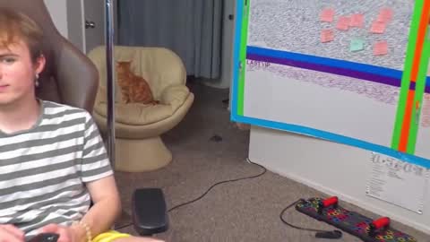 Snapshot of mattcashxxx chatting on 02/13/25, 02:56 Matt Cash online show from 02/13/25, 02:56