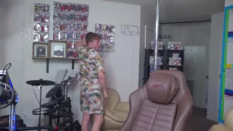 Snapshot of mattcashxxx chatting on 03/04/25, 02:06 Matt Cash online show from 03/04/25, 02:06