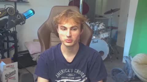 Snapshot of mattcashxxx chatting on 09/11/25, 01:17 Matt Cash online show from 09/11/25, 01:17