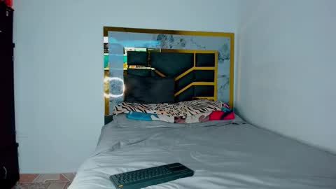 Snapshot of mattdevon chatting on 10/18/25, 09:48 Matt online show from 10/18/25, 09:48