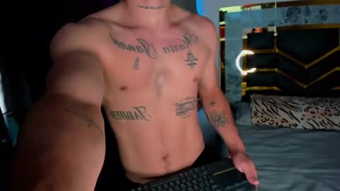 Snapshot of mattdevon chatting on 10/25/25, 08:58 Matt online show from 10/25/25, 08:58