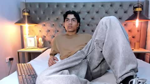 Snapshot of mattfiore chatting on 11/13/25, 11:42 mattfiore online show from 11/13/25, 11:42