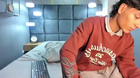 Snapshot of mattfiore chatting on 11/25/25, 12:05 mattfiore online show from 11/25/25, 12:05