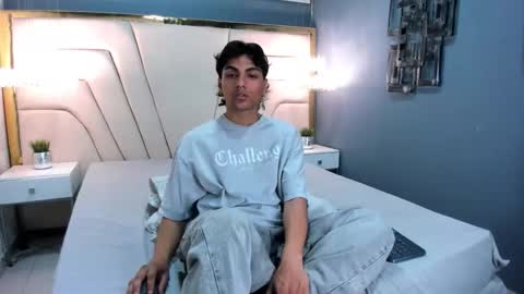 Snapshot of mattfiore chatting on 12/03/25, 11:52 mattfiore online show from 12/03/25, 11:52