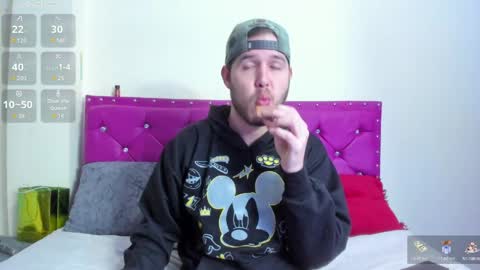 Snapshot of matthew_gill chatting on 04/04/26, 02:21 matthewlatinc online show from 04/04/26, 02:21