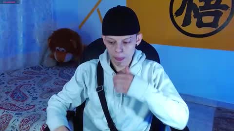 Snapshot of matthewboy_ chatting on 12/06/24, 05:31 MatthewBoy online show from 12/06/24, 05:31