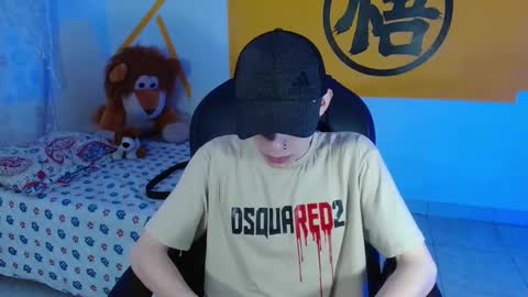 Snapshot of matthewboy_ chatting on 01/07/25, 05:43 MatthewBoy online show from 01/07/25, 05:43