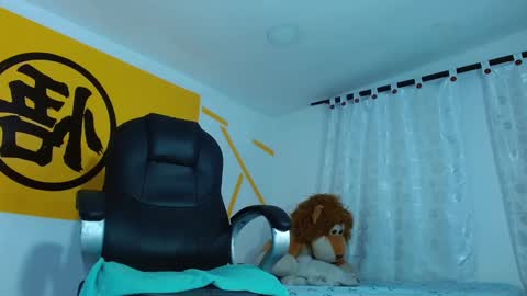 Snapshot of matthewboy_ chatting on 02/22/25, 01:24 MatthewBoy online show from 02/22/25, 01:24