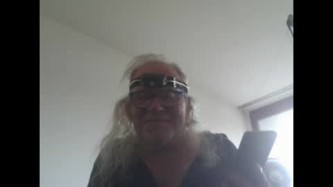 Matthias online show from 09/10/25, 10:48