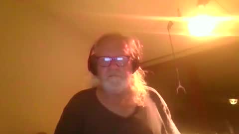 Matthias online show from 09/28/25, 10:04