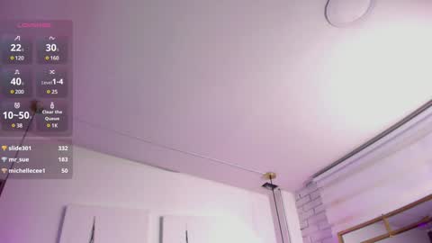 Snapshot of matti_sofia chatting on 02/07/25, 06:24 TATIANA AND ROUS online show from 02/07/25, 06:24