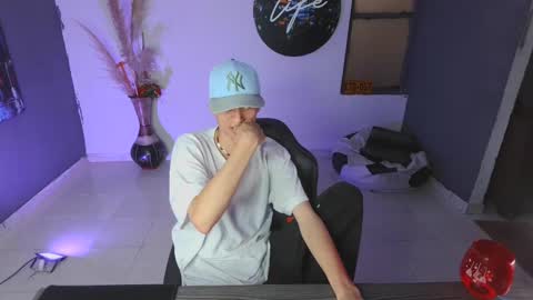 mattias     online show from 01/11/25, 12:07