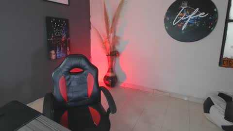 mattias     online show from 01/13/25, 05:44