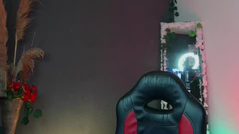 mattias     online show from 10/21/25, 12:33