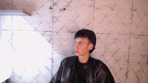 Snapshot of mattideluca chatting on 12/07/24, 11:29 Matti online show from 12/07/24, 11:29