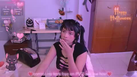 mattilda_18 online show from 10/27/25, 08:35