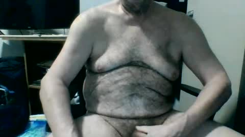 Snapshot of mattnudist chatting on 06/17/26, 10:39 Matt online show from 06/17/26, 10:39