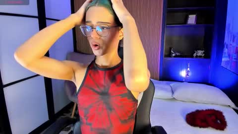 Snapshot of mattthompsonn chatting on 11/17/25, 09:20 Matt online show from 11/17/25, 09:20