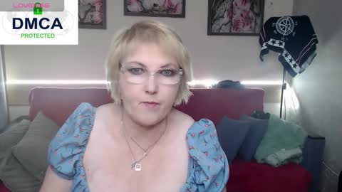 Lana online show from 02/01/26, 08:13