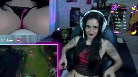 Snapshot of mature_gamer chatting on 09/29/25, 02:33 Nath online show from 09/29/25, 02:33