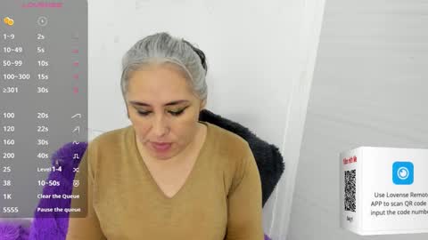 Snapshot of mature_gold1 chatting on 02/13/26, 12:45 danna mature online show from 02/13/26, 12:45