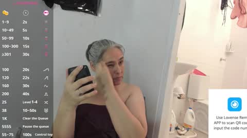 Snapshot of mature_gold1 chatting on 03/20/26, 12:10 danna mature online show from 03/20/26, 12:10